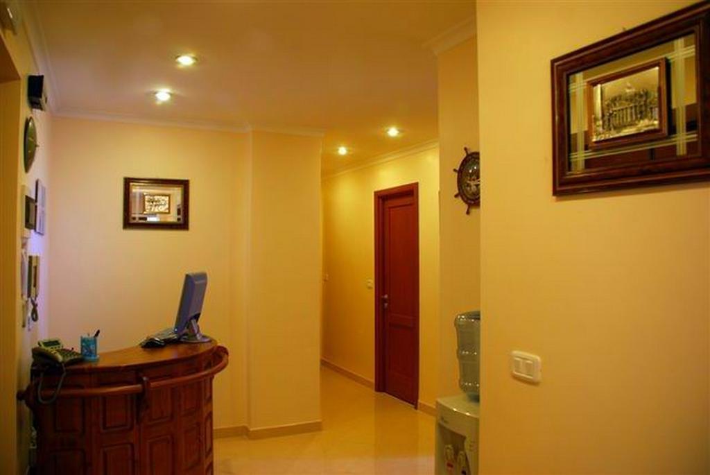Zhihua Guest House روما المظهر الخارجي الصورة
