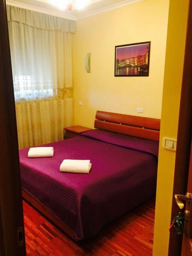 Zhihua Guest House روما المظهر الخارجي الصورة