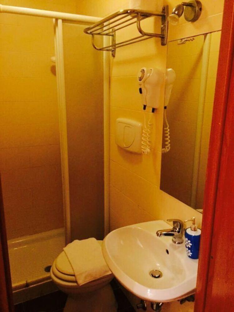 Zhihua Guest House روما المظهر الخارجي الصورة