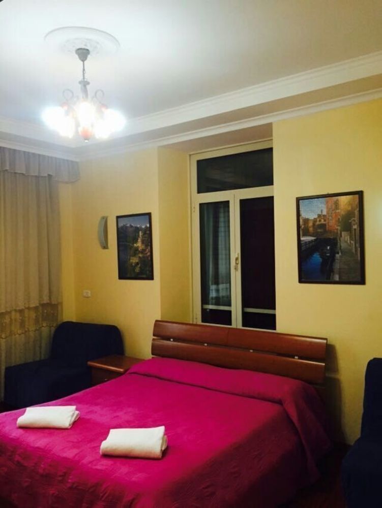 Zhihua Guest House روما المظهر الخارجي الصورة