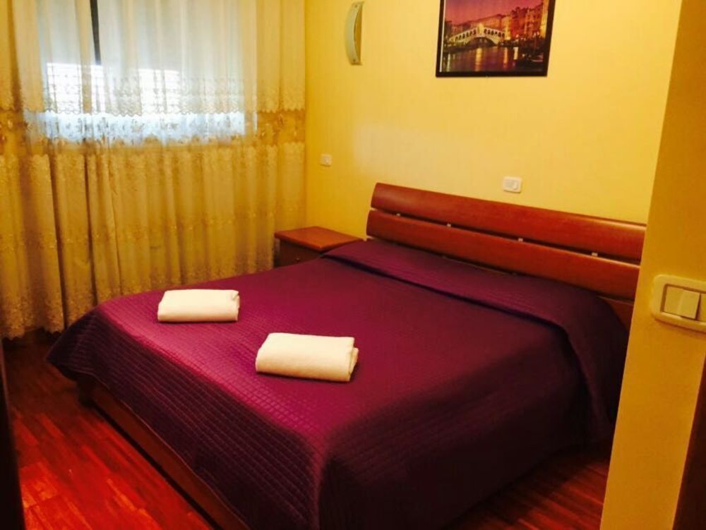 Zhihua Guest House روما المظهر الخارجي الصورة