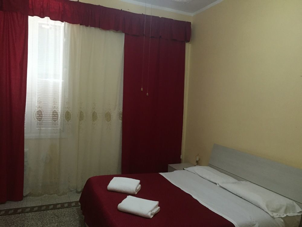 Zhihua Guest House روما المظهر الخارجي الصورة