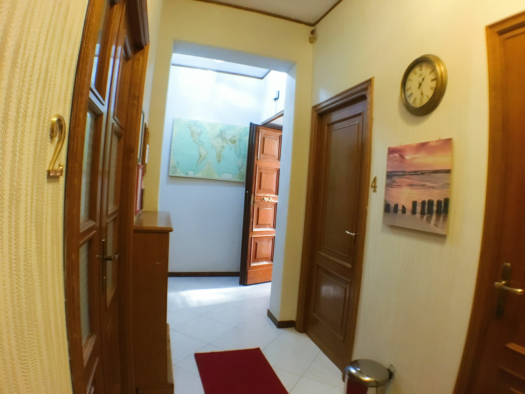 Zhihua Guest House روما المظهر الخارجي الصورة