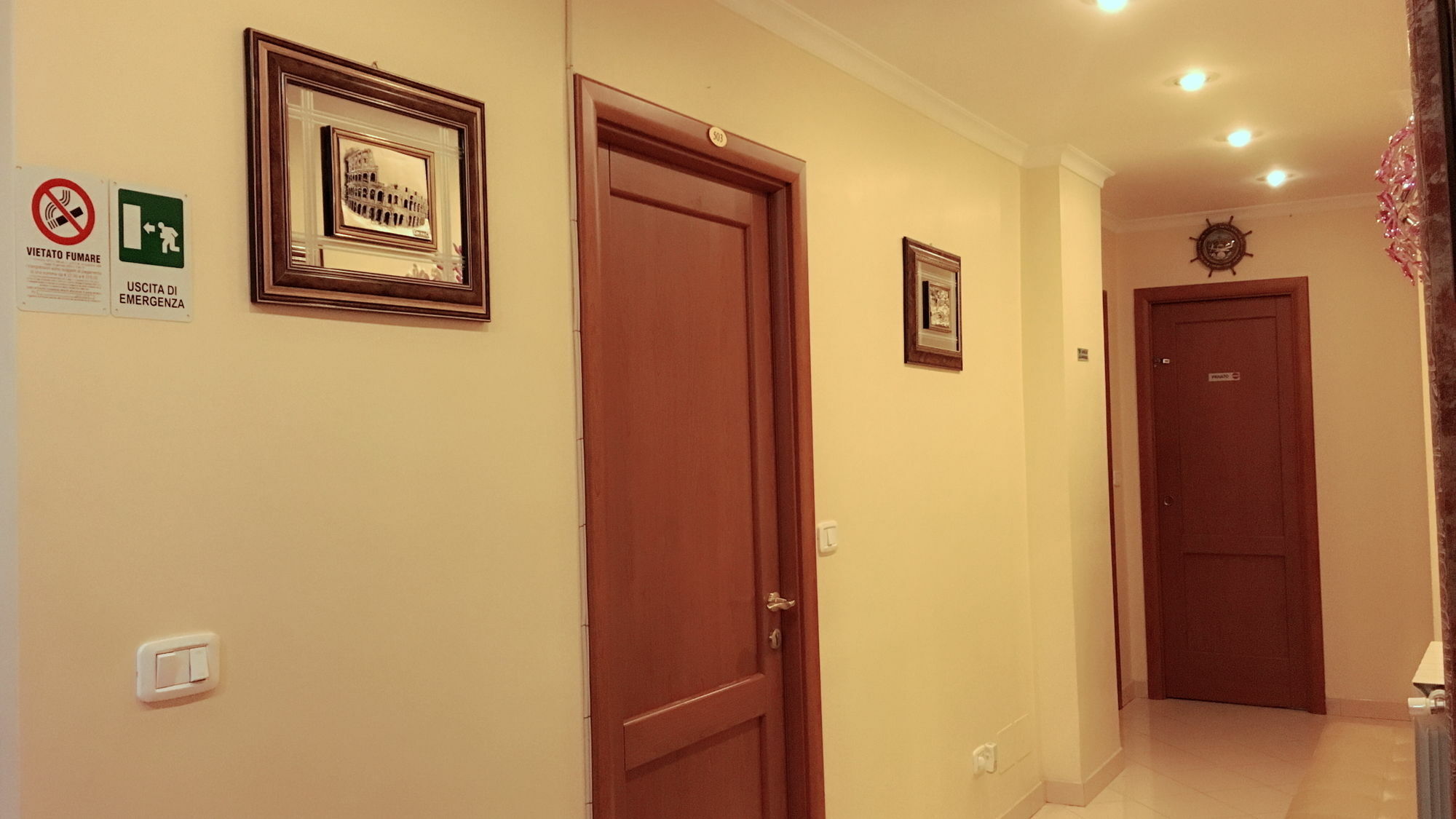 Zhihua Guest House روما المظهر الخارجي الصورة